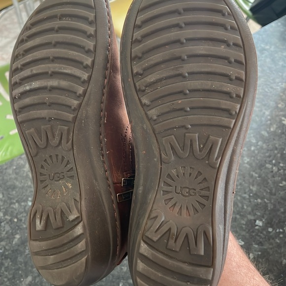 UGG boots, women’s size 9 - Picture 6 of 6